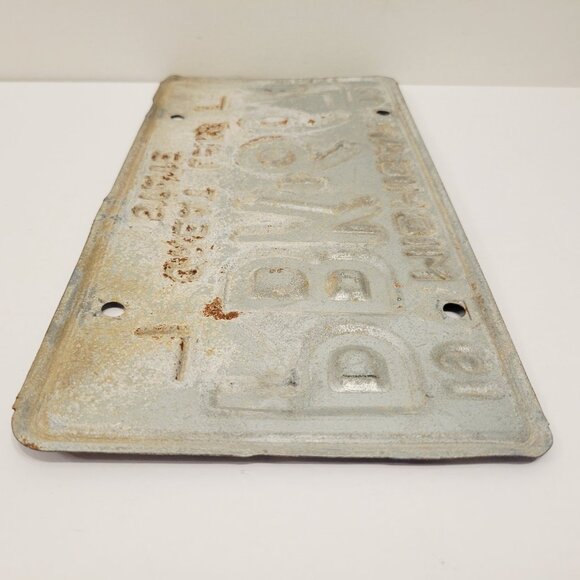 Vtg 1973 Michigan Blue And White License Plate PBK-667 - Picture 3 of 4